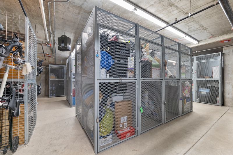 1717 S PRAIRIE Avenue Unit: 2308