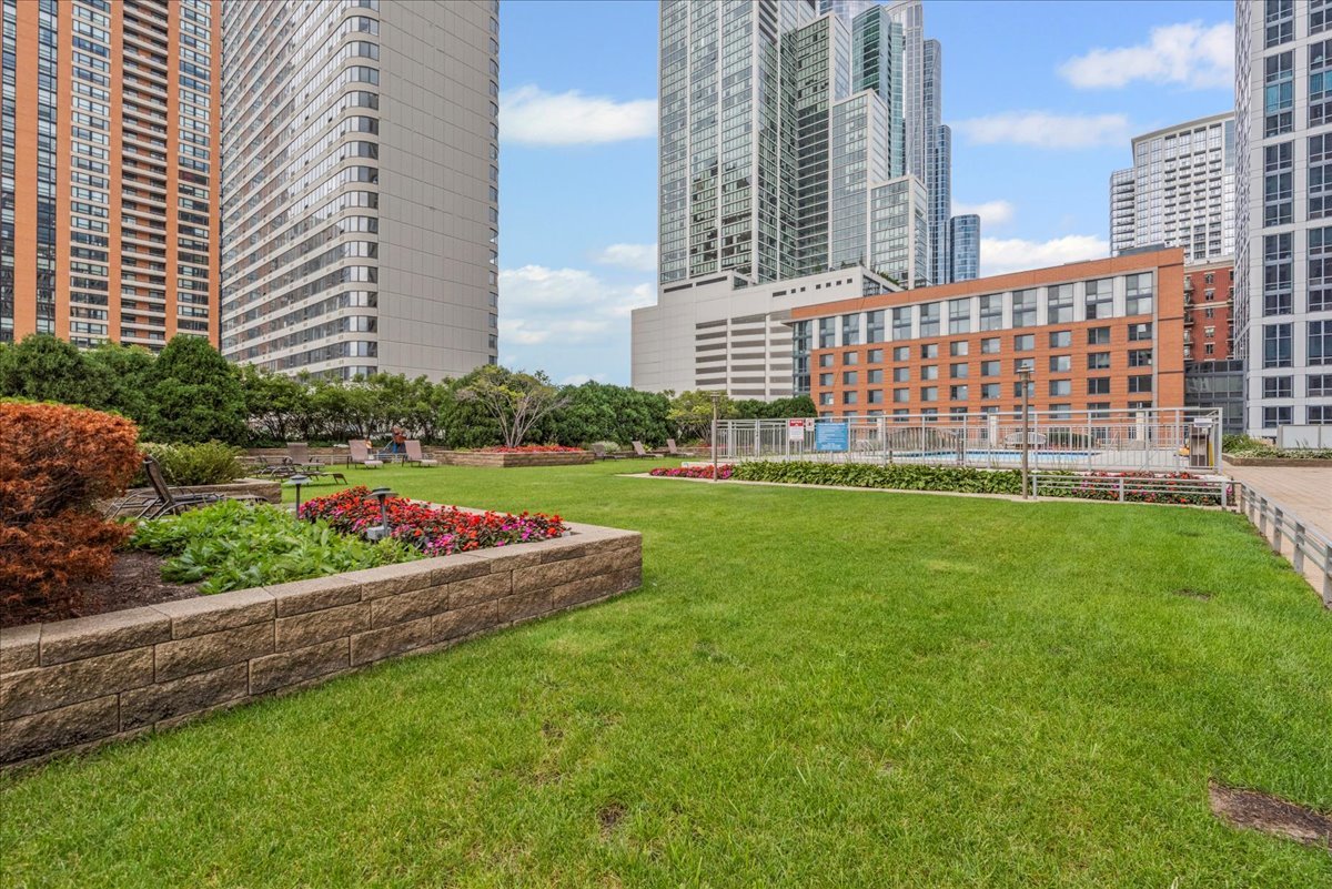 1250 S Michigan Avenue Unit: 907