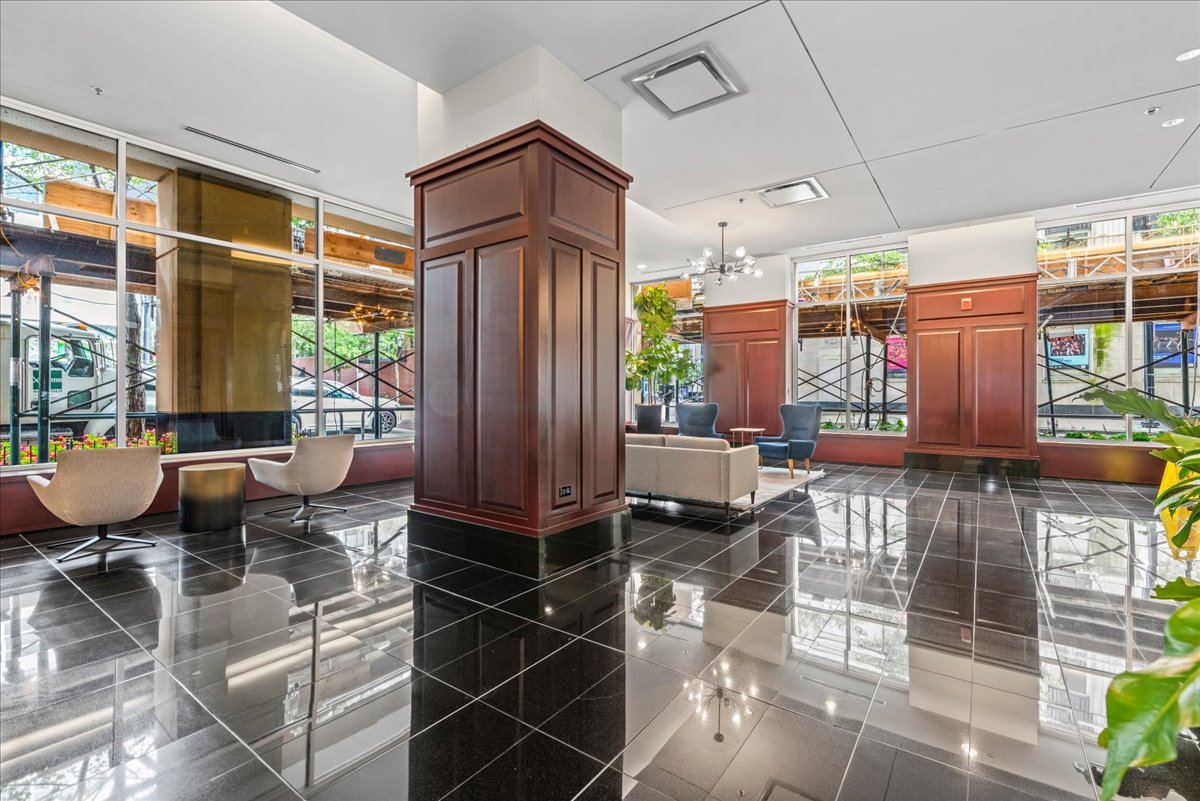 1250 S Michigan Avenue Unit: 907