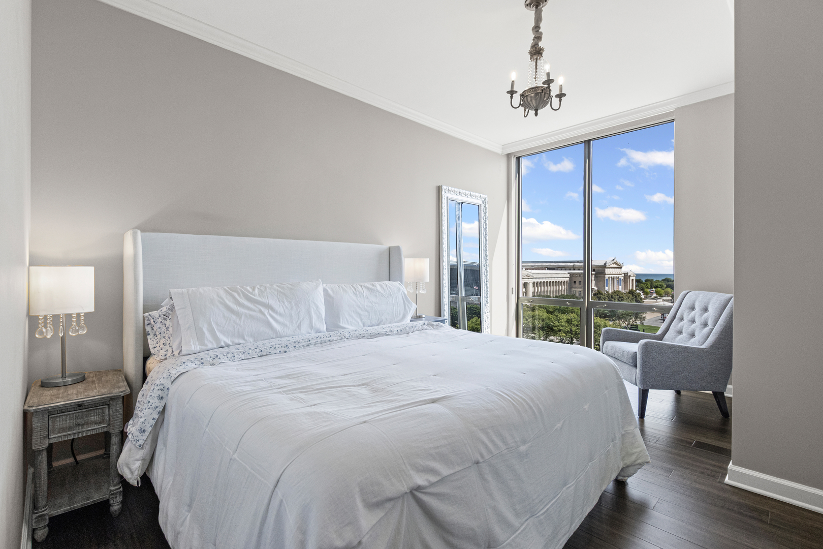 1335 S Prairie Avenue Unit: 1003