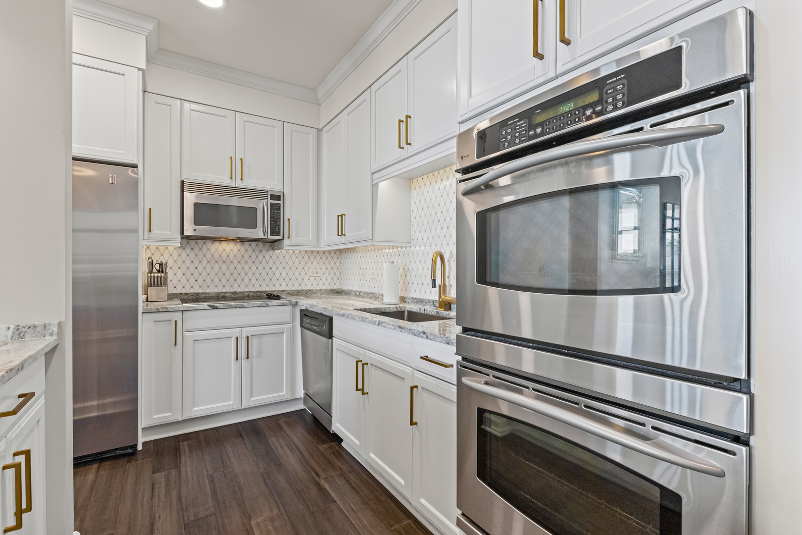 1335 S Prairie Avenue Unit: 1003