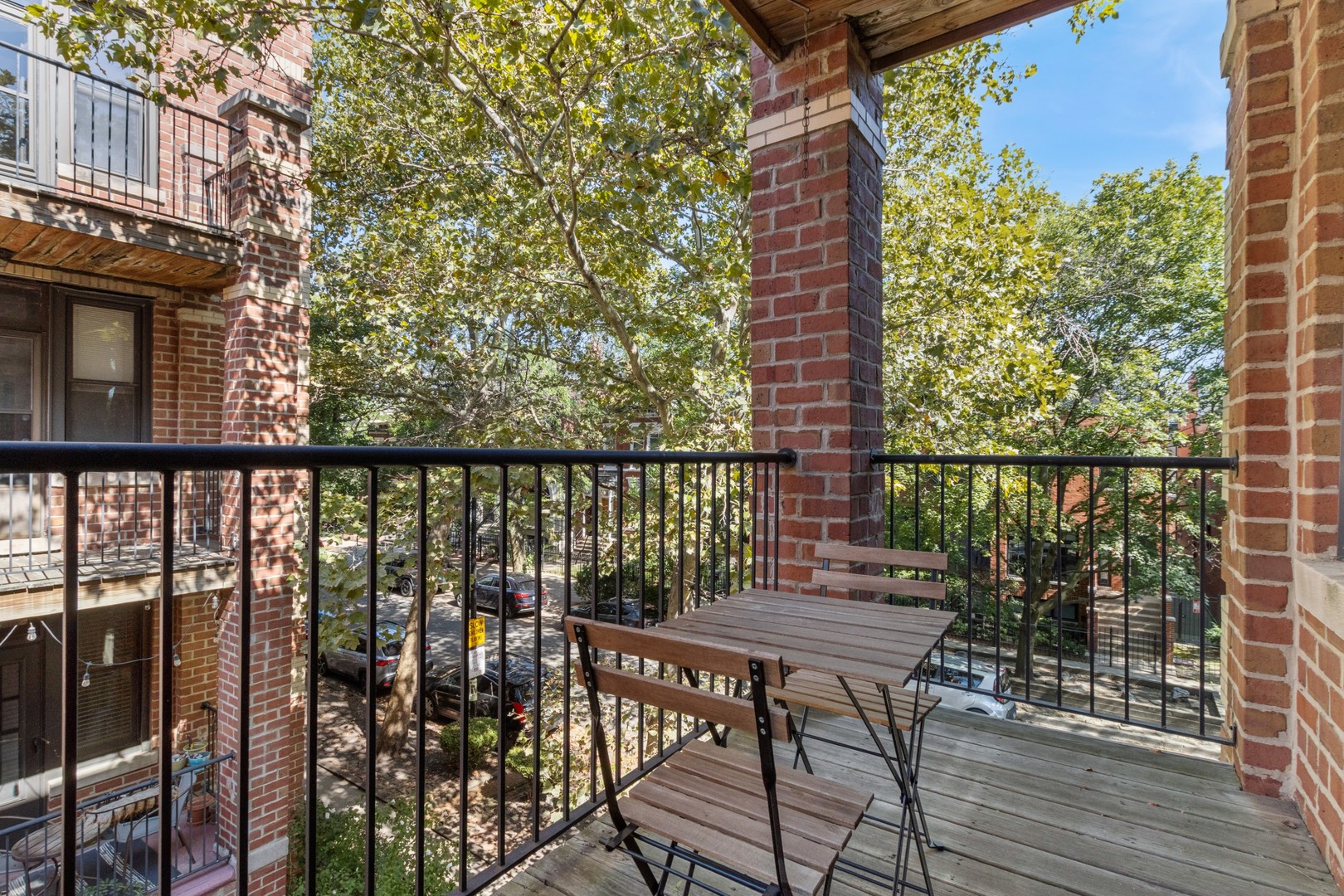 2106 N Seminary Avenue Unit: 3