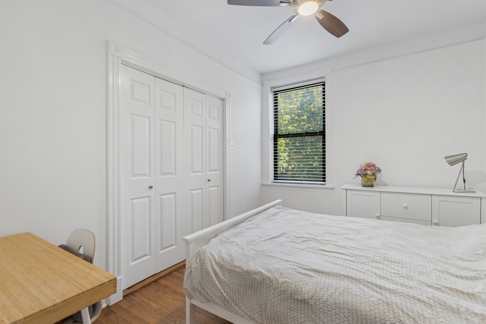 2106 N Seminary Avenue Unit: 3