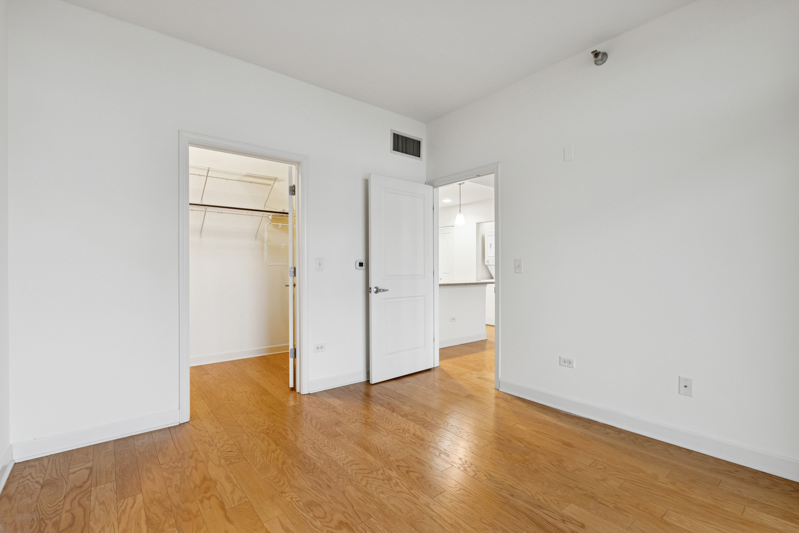 1400 S Michigan Avenue Unit: 1708