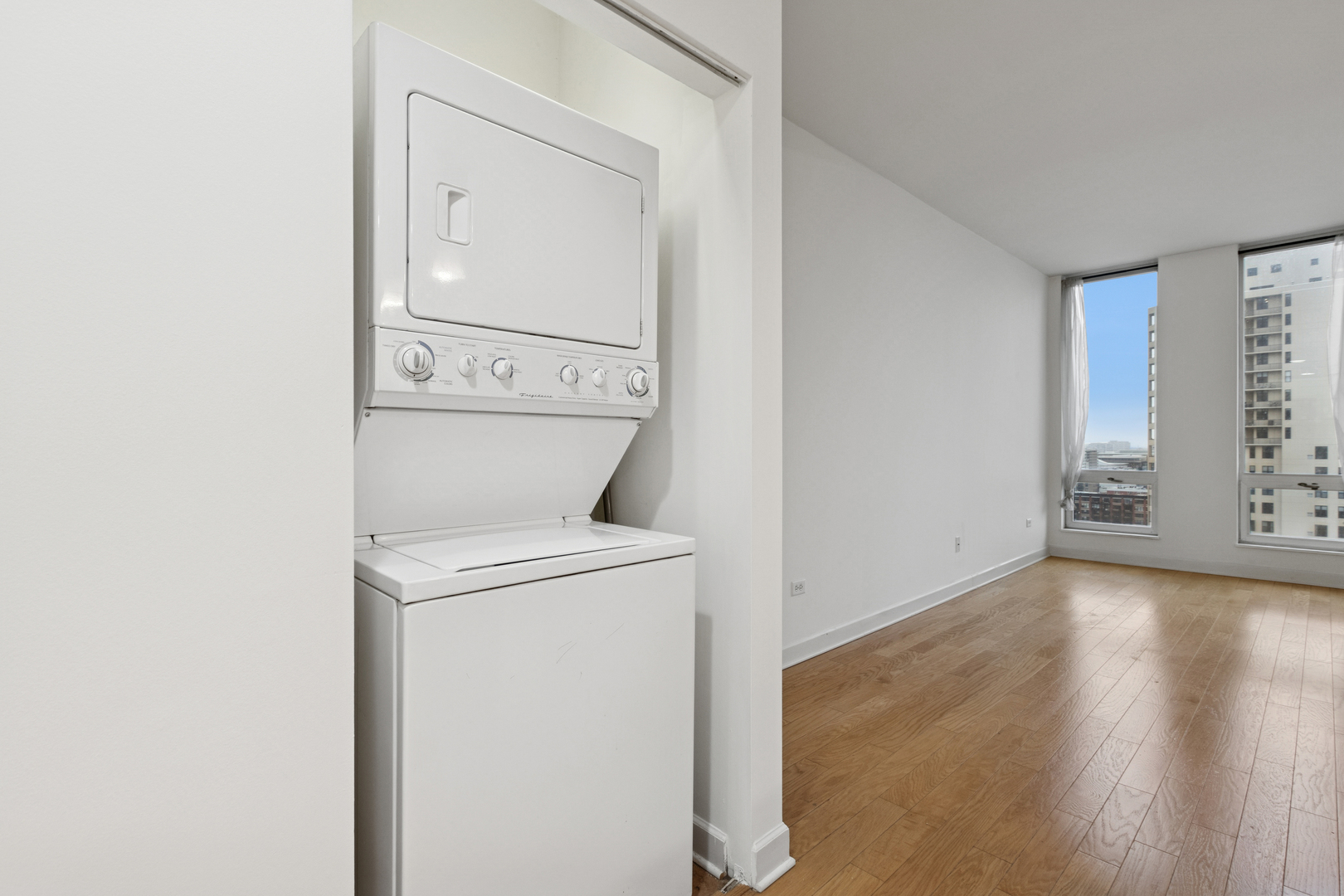 1400 S Michigan Avenue Unit: 1708