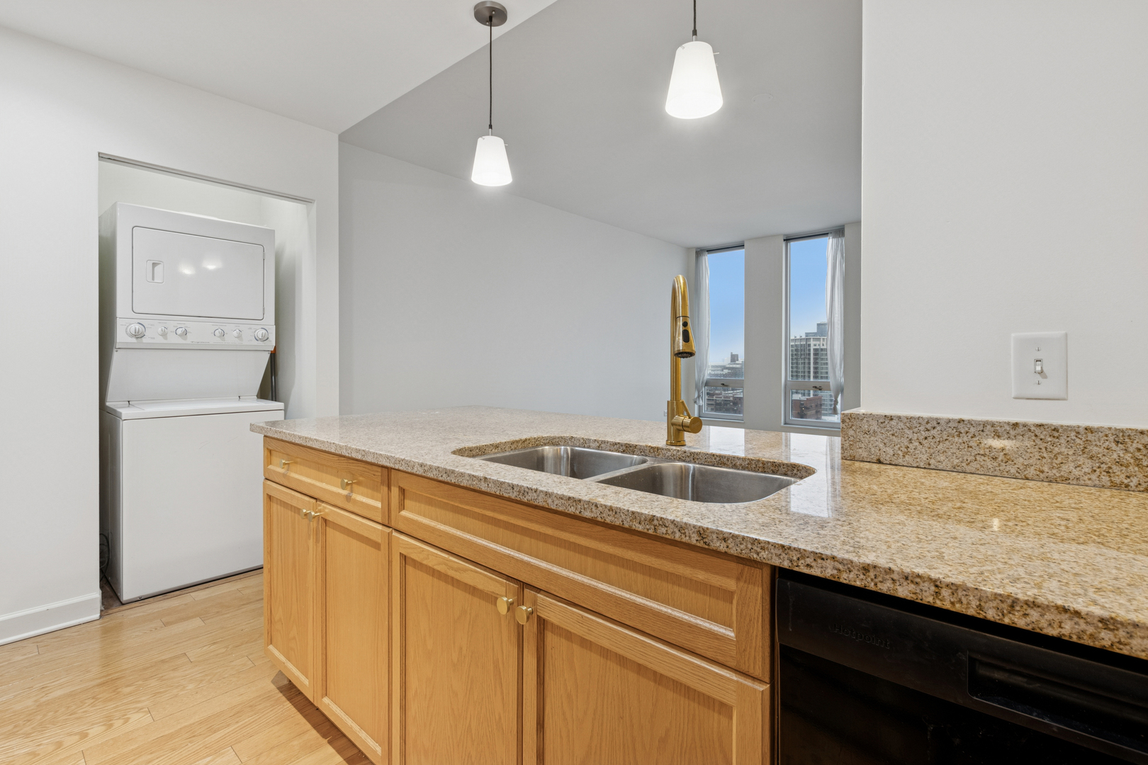 1400 S Michigan Avenue Unit: 1708