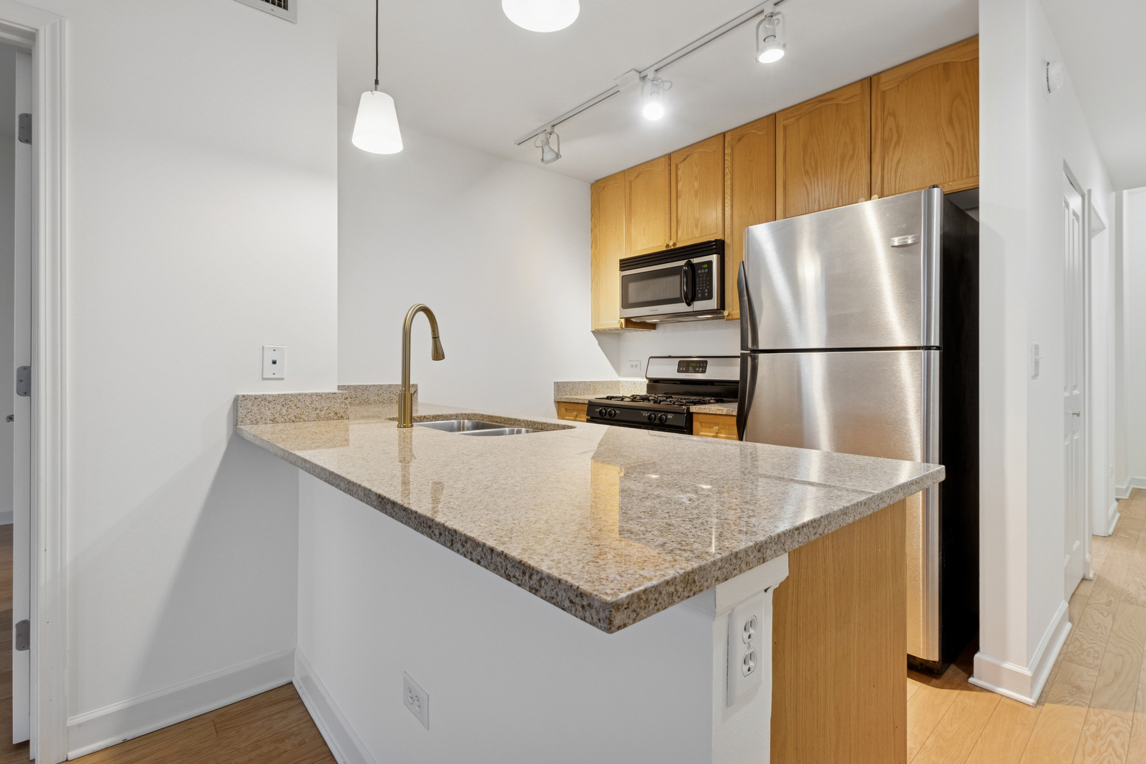 1400 S Michigan Avenue Unit: 1708