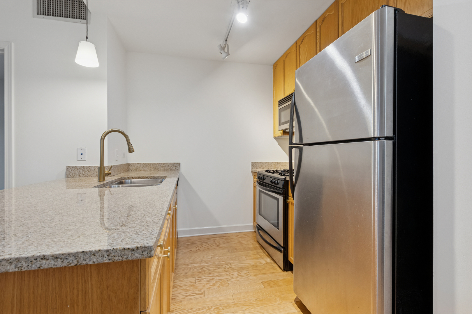 1400 S Michigan Avenue Unit: 1708