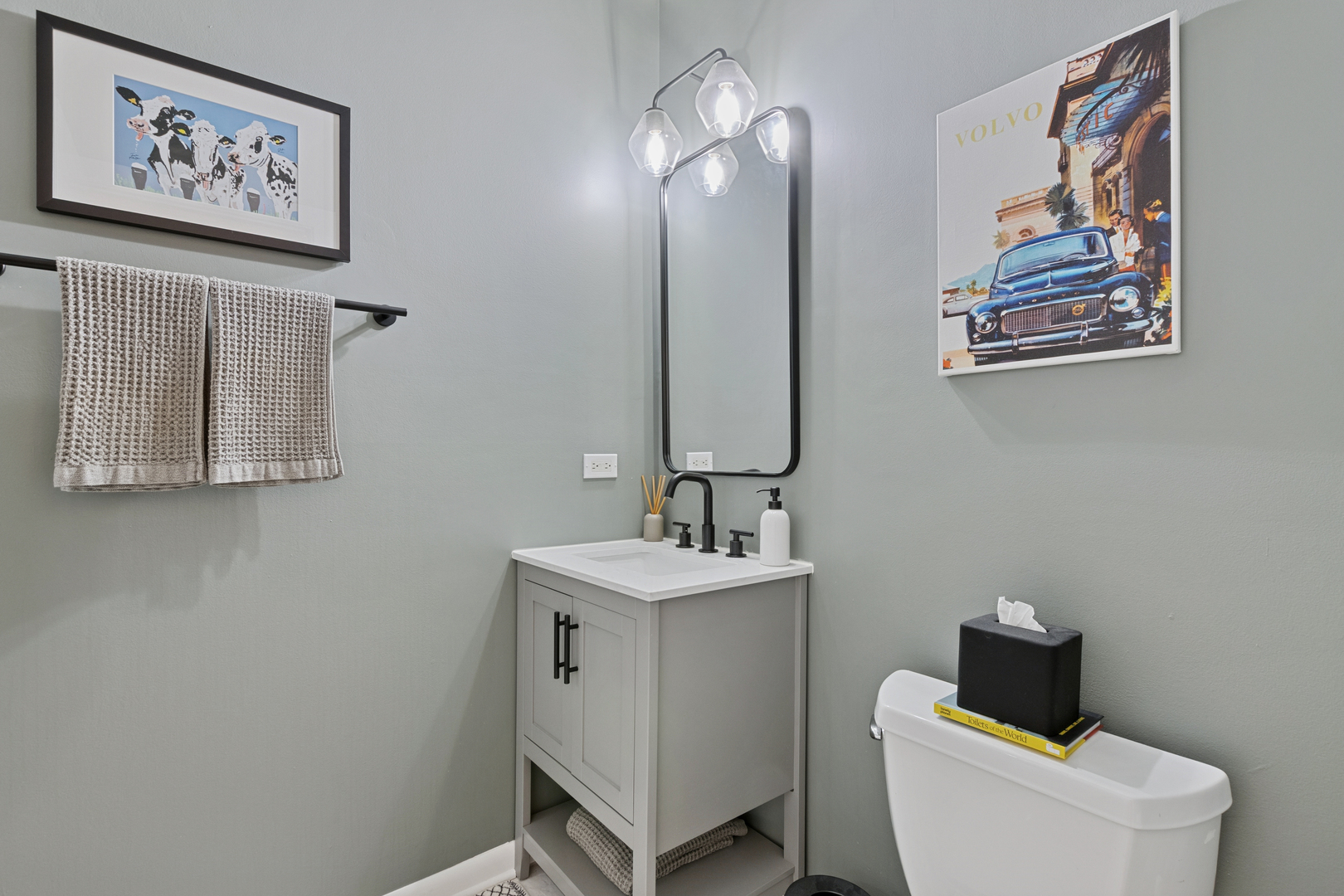 5536 N Glenwood Avenue Unit: 1F