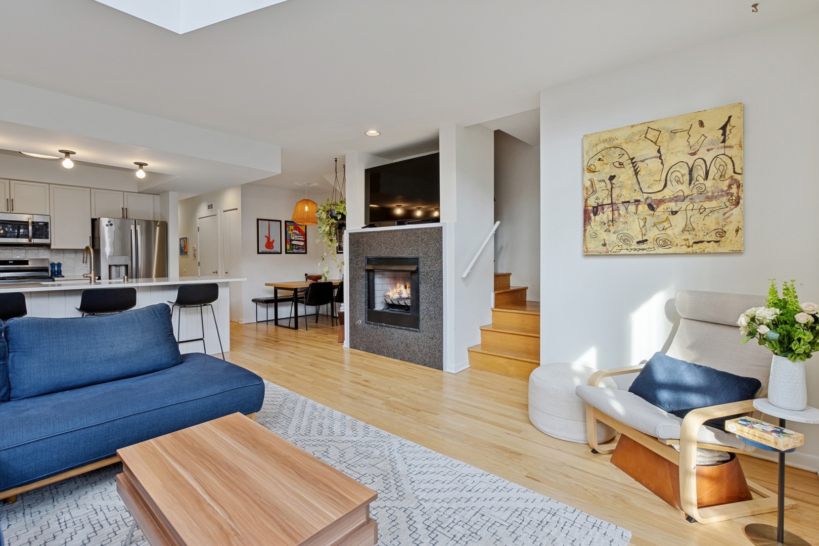 5536 N Glenwood Avenue Unit: 1F