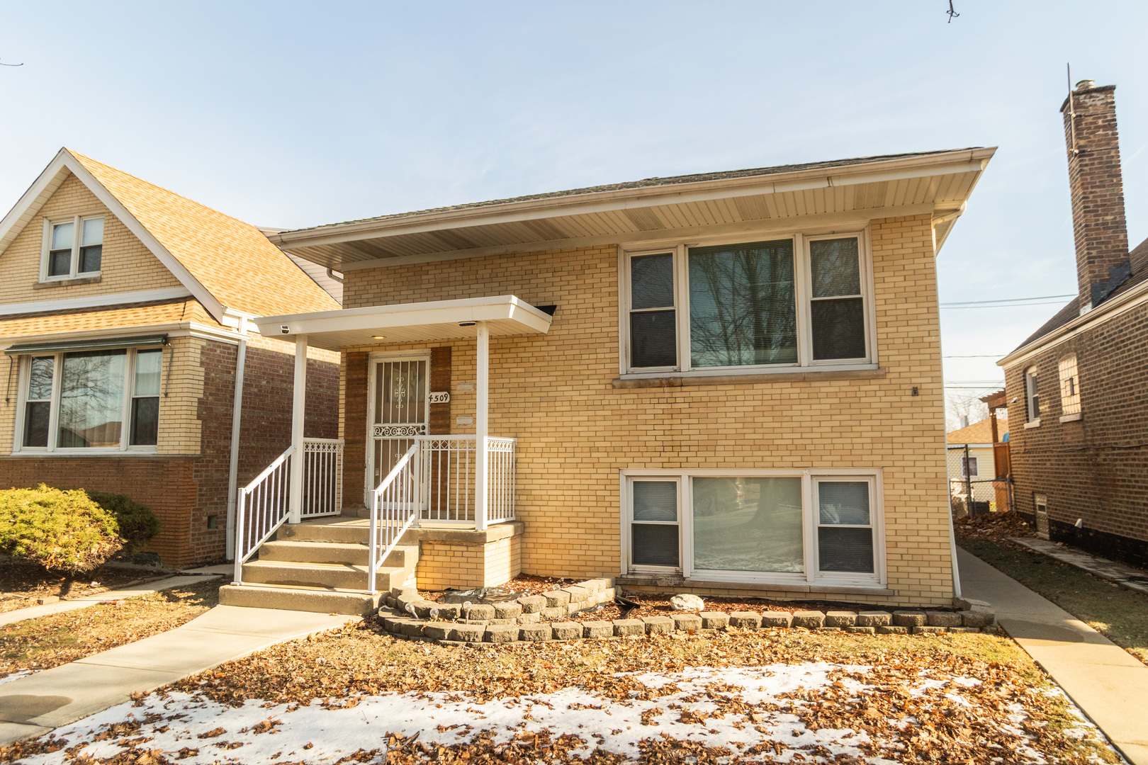 4509 S Komensky Avenue