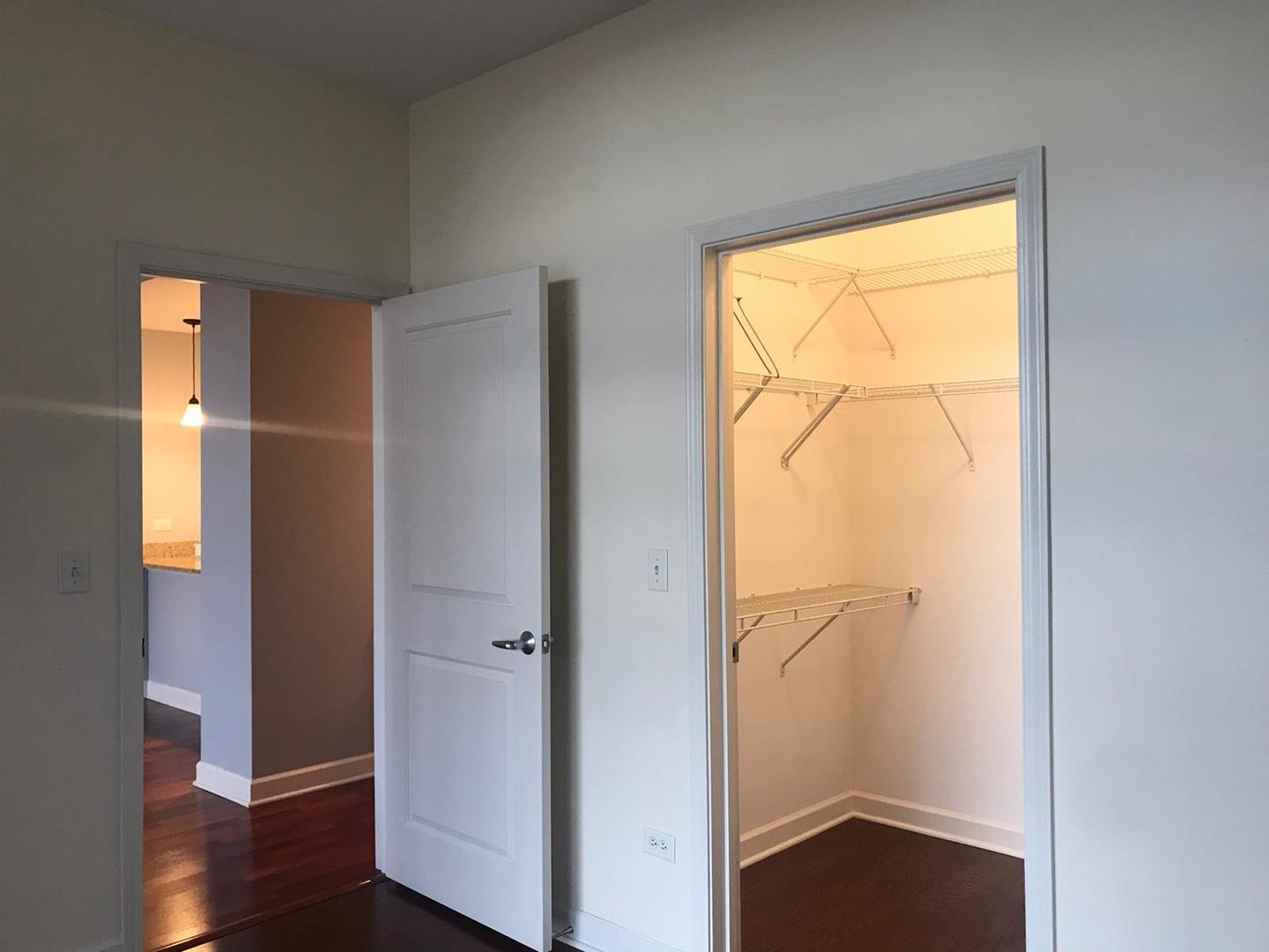 1400 S Michigan Avenue Unit: 1401