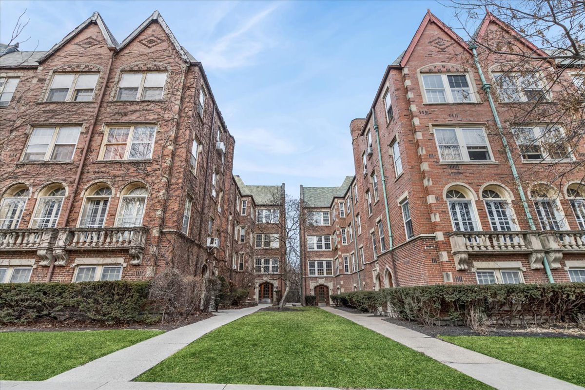 821 Brummel Street Unit: 2