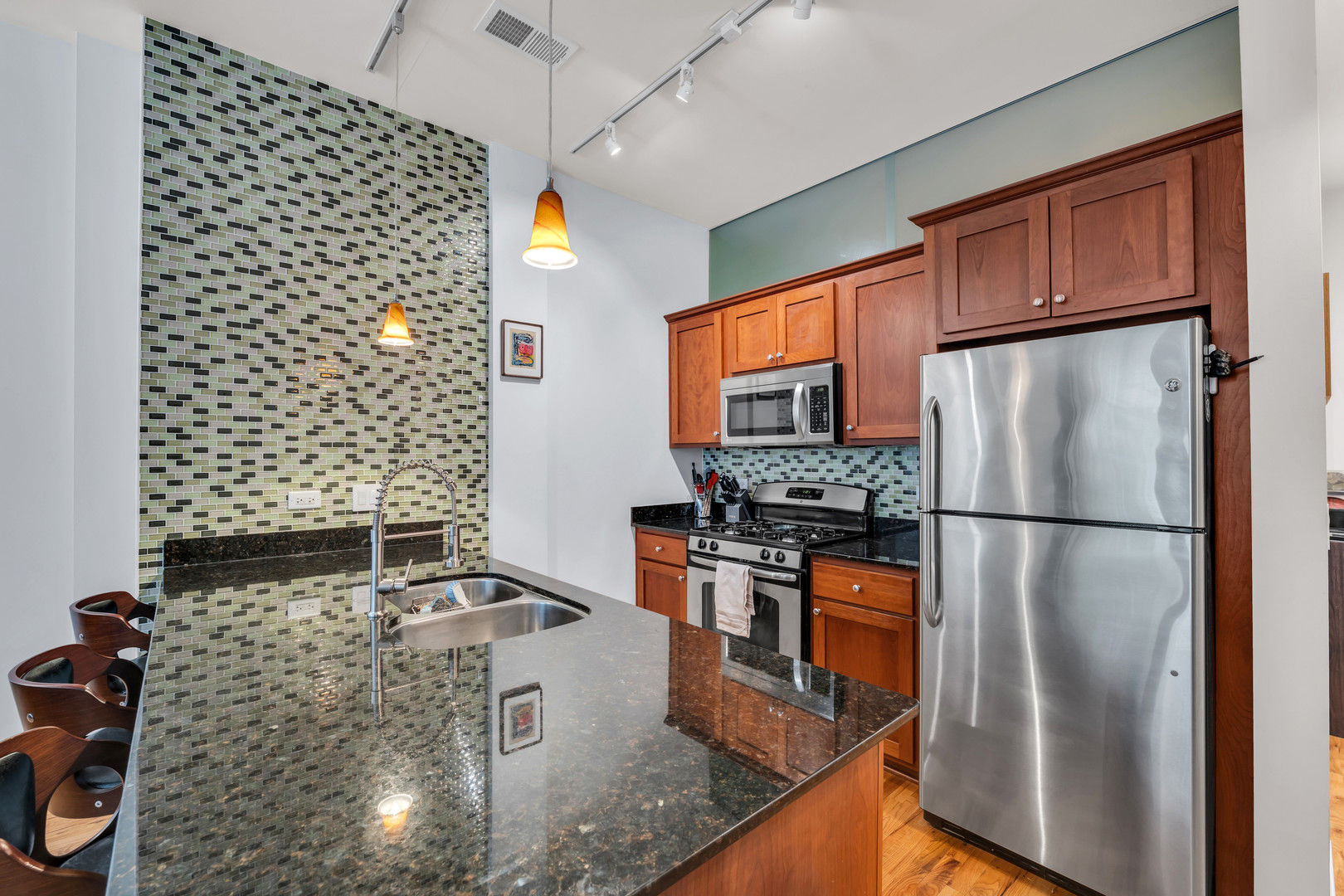 2025 S Indiana Avenue Unit: 209