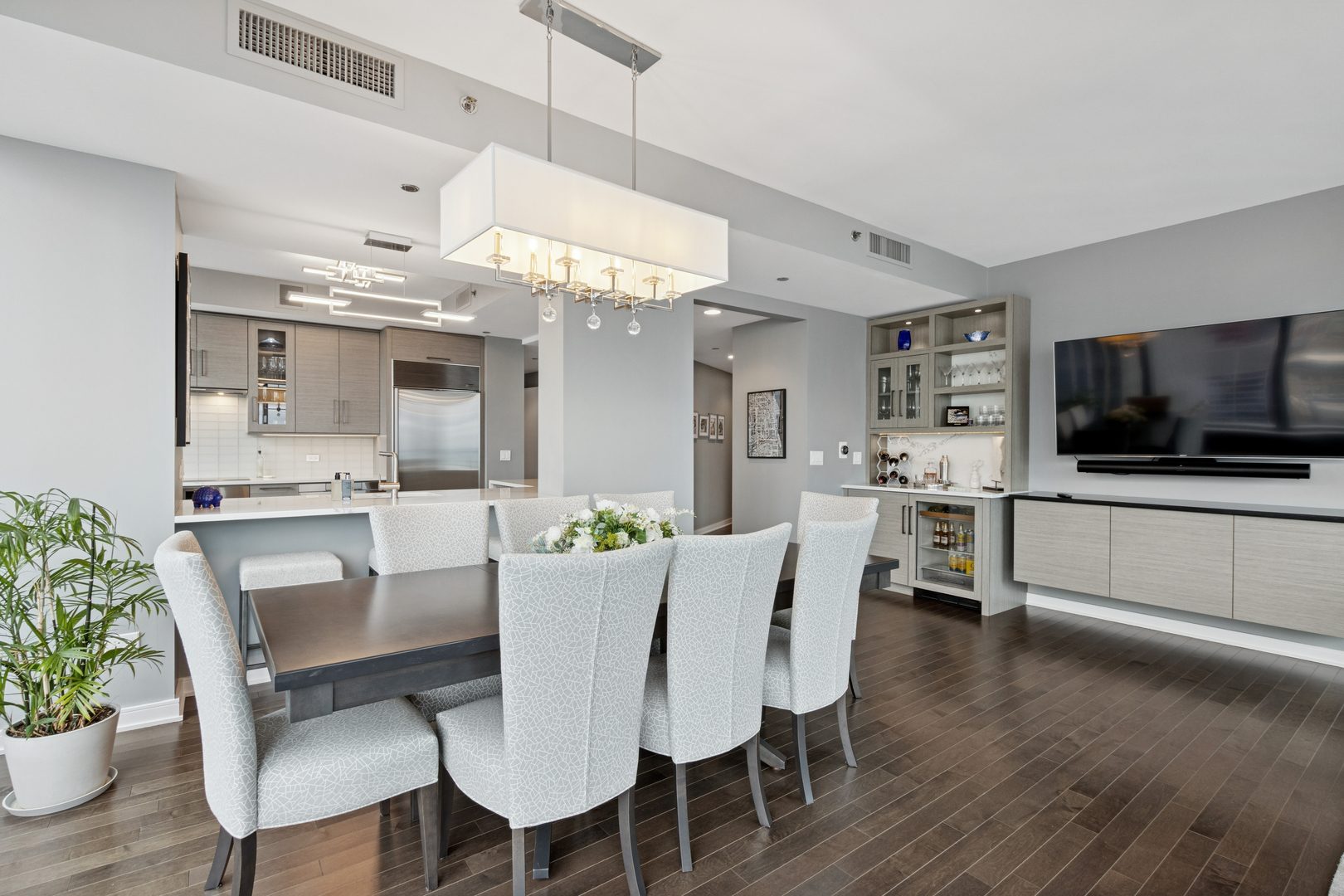 60 E Monroe Street Unit: 3402