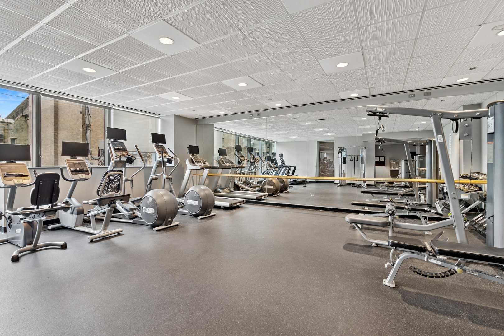 60 E Monroe Street Unit: 3402