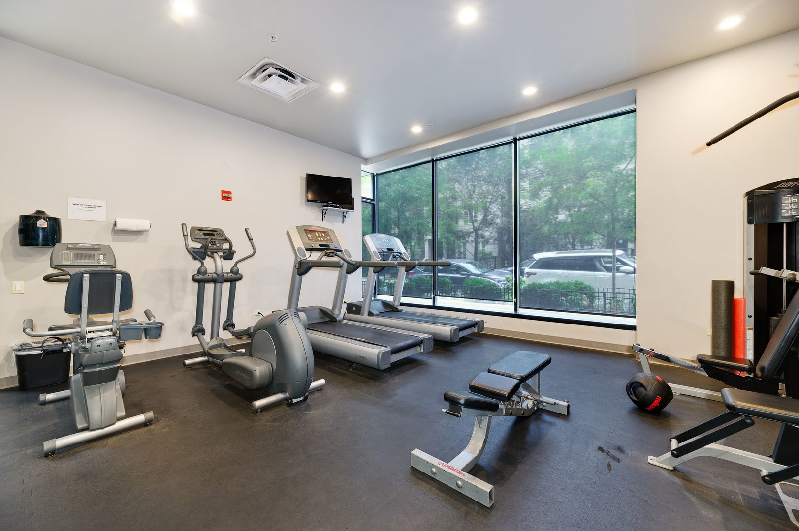 451 W Huron Street Unit: 502