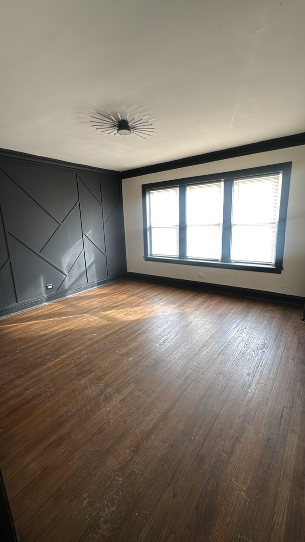 7357 S Saint Lawrence Avenue Unit: 1