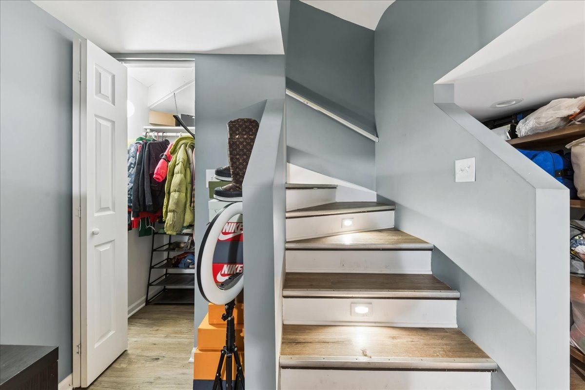 8833 S Dorchester Avenue