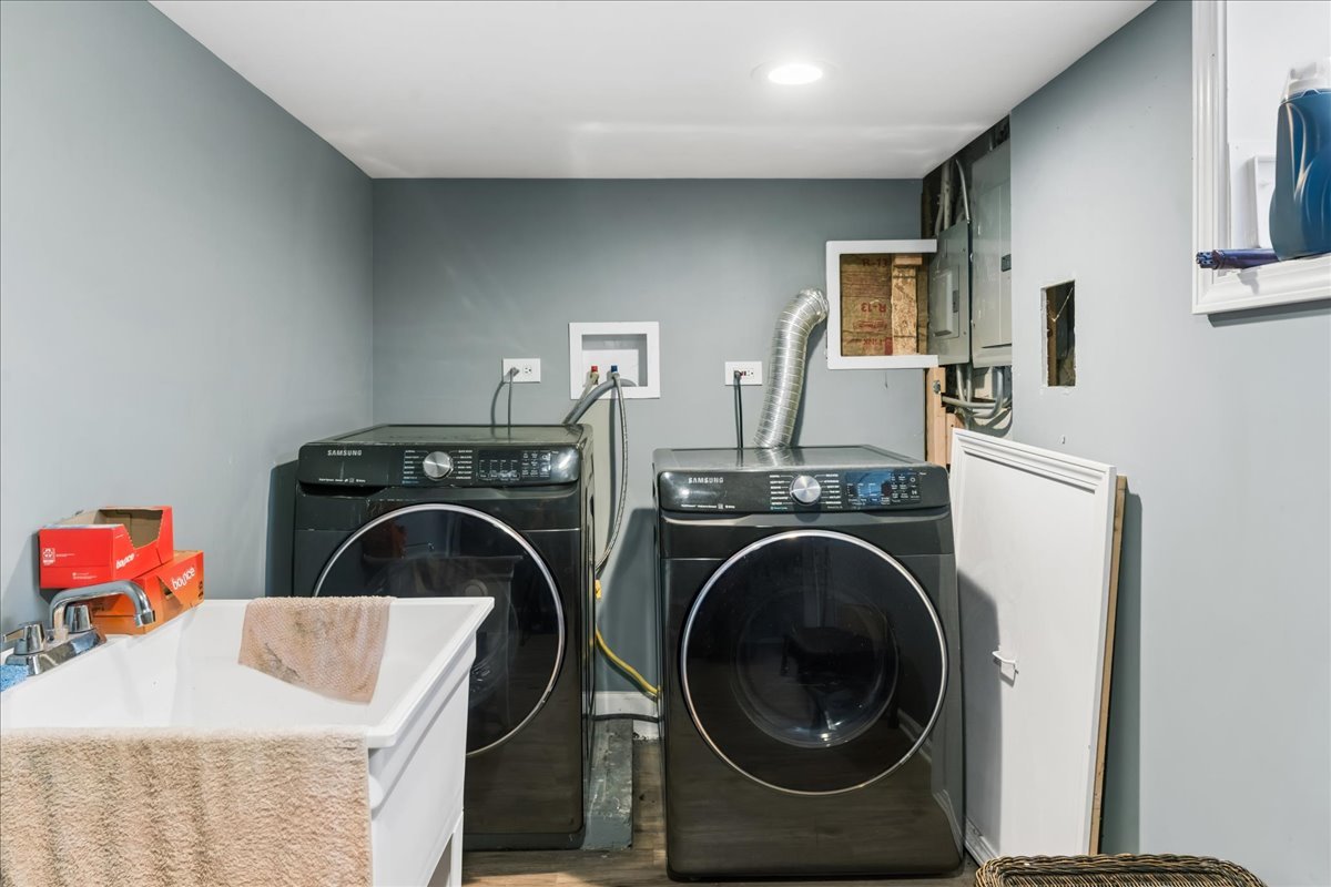 8833 S Dorchester Avenue