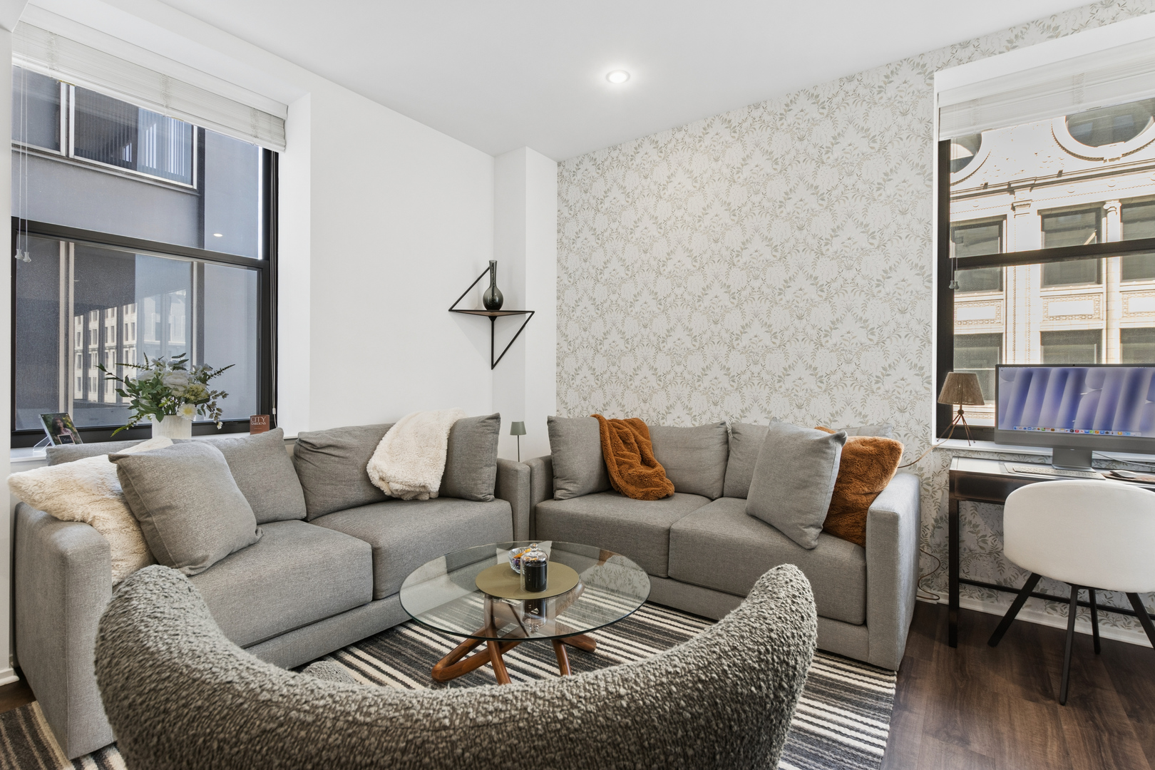 310 S Michigan Avenue Unit: 1609