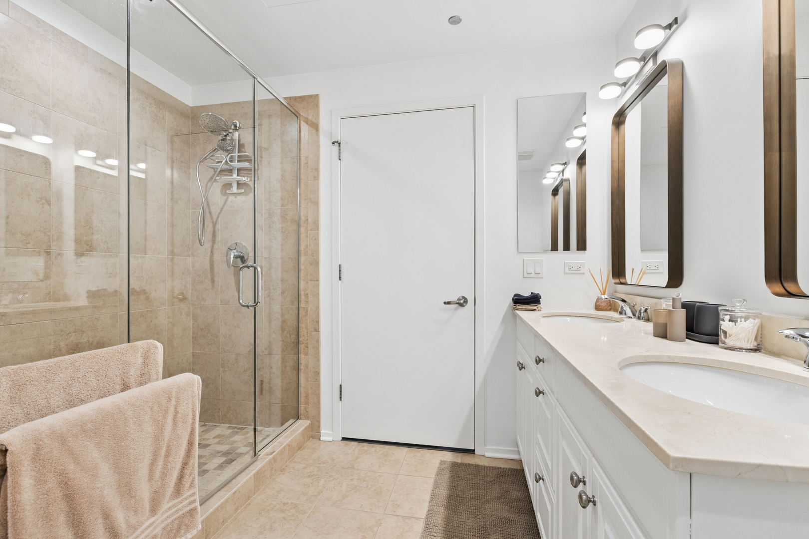 310 S Michigan Avenue Unit: 1609