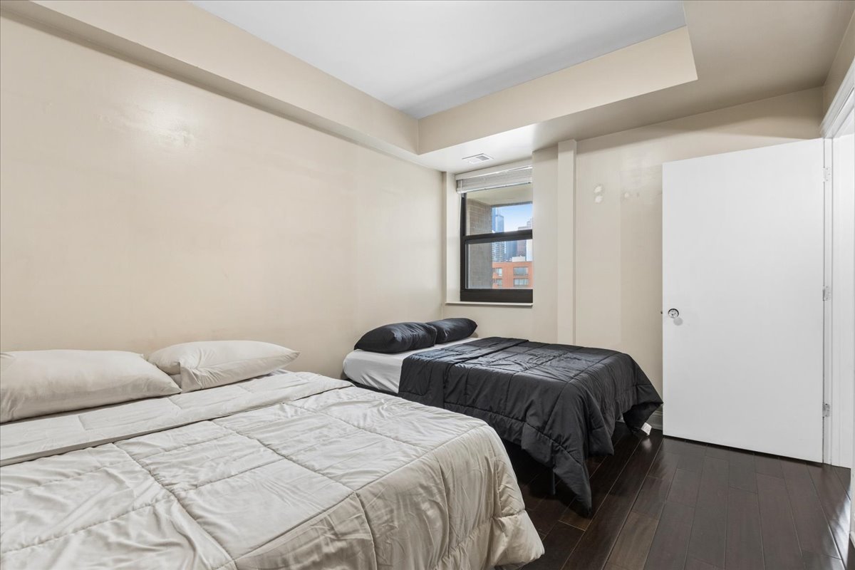 1155 S State Street Unit: 400