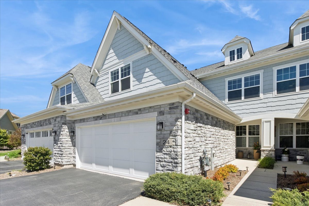 24 Woodland Trail