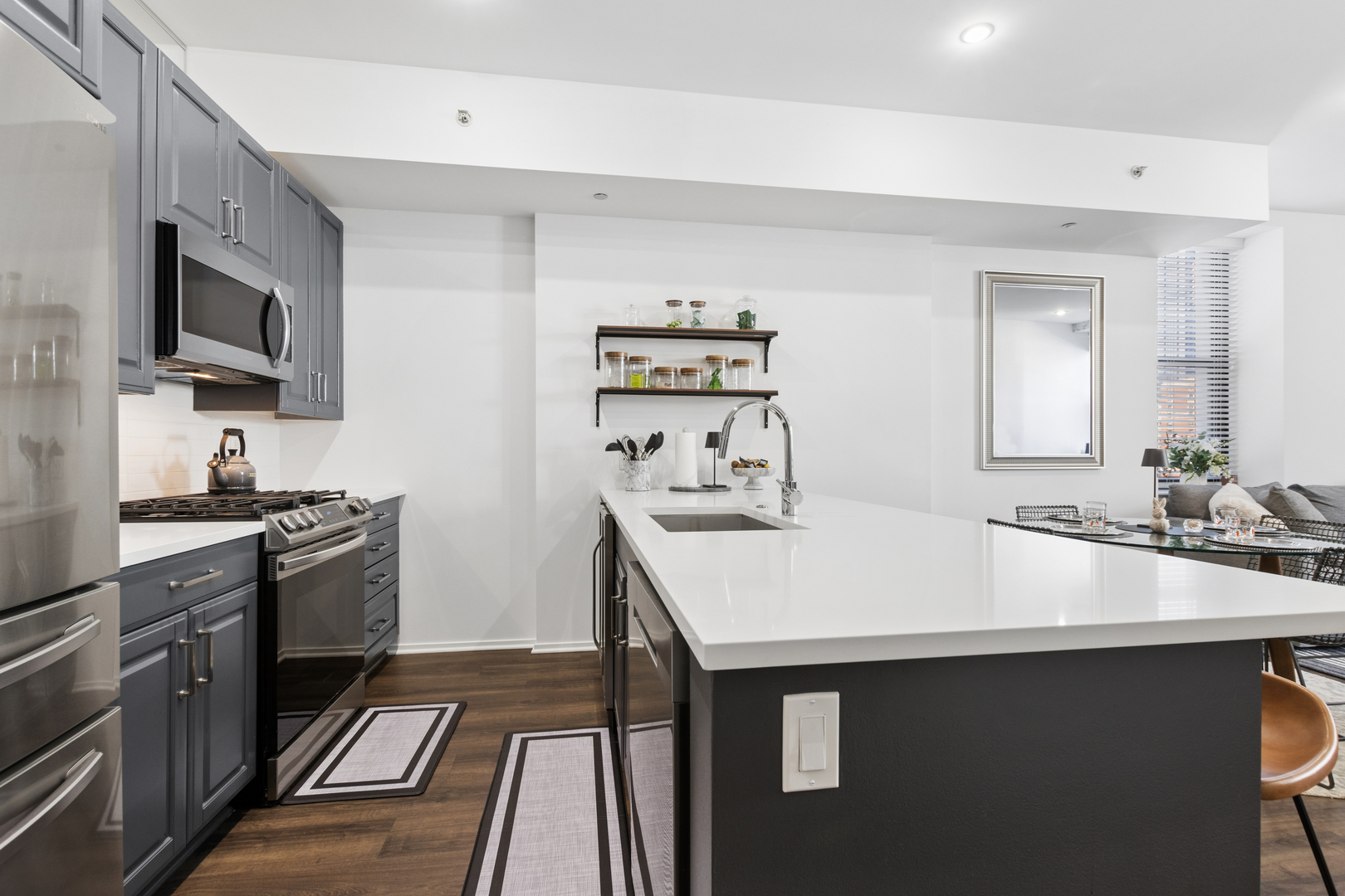 310 S Michigan Avenue Unit: 1609