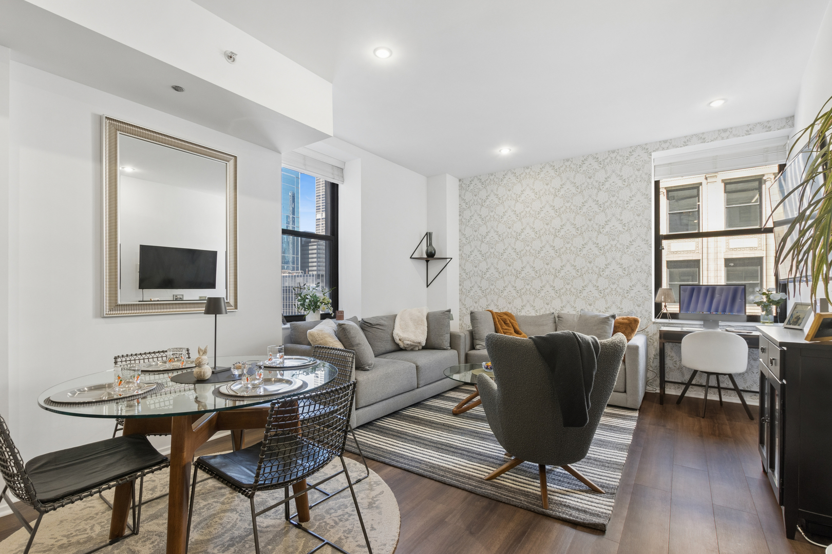 310 S Michigan Avenue Unit: 1609