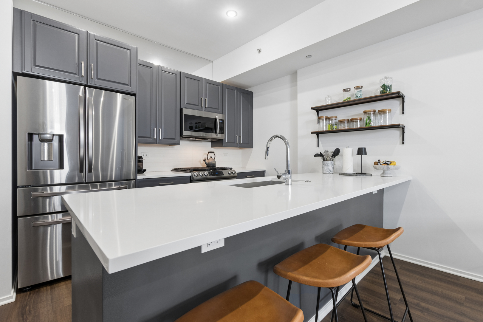 310 S Michigan Avenue Unit: 1609