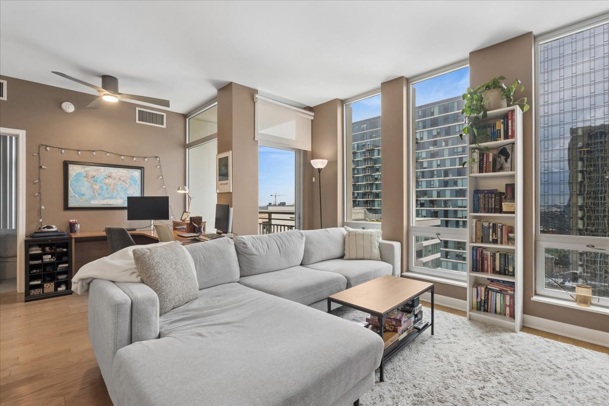 1400 S Michigan Avenue Unit: 1809