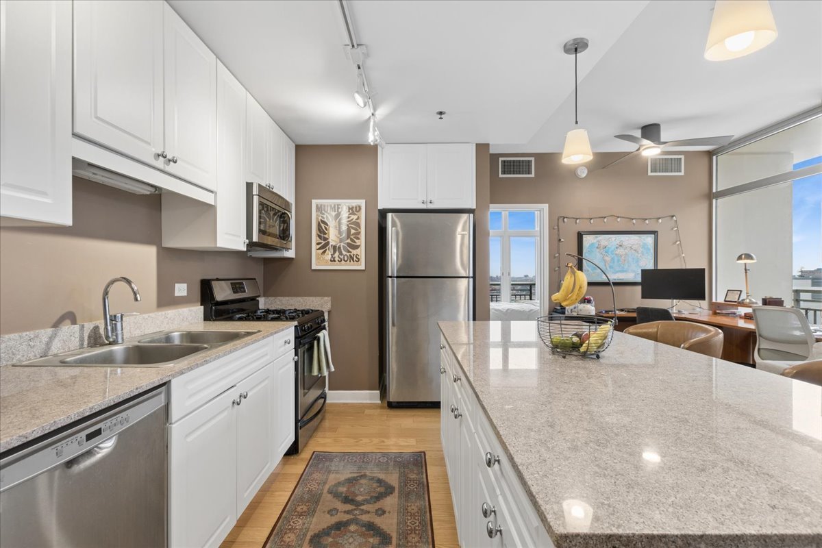 1400 S Michigan Avenue Unit: 1809