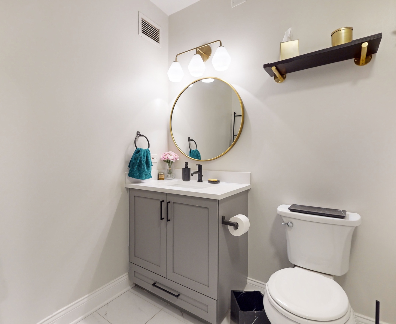 400 N LaSalle Street Unit: 1202