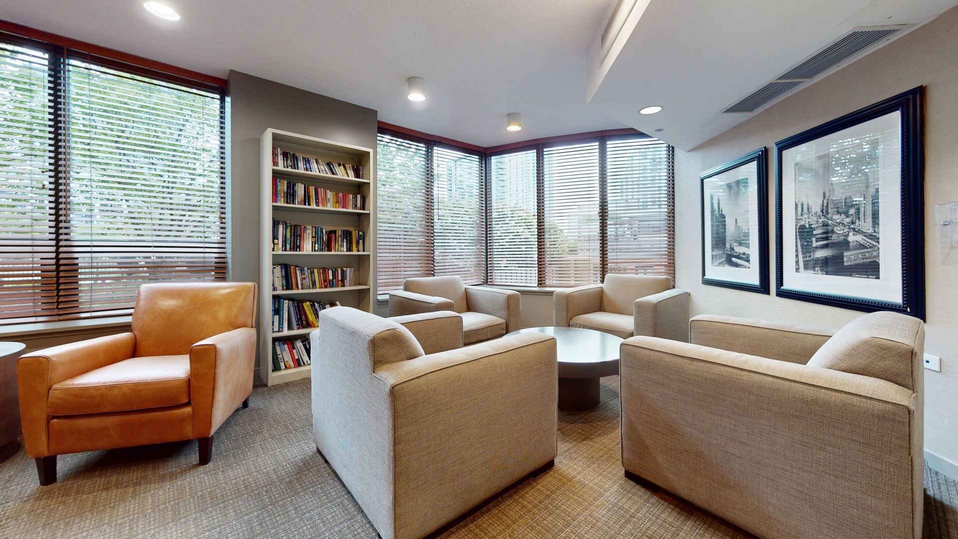 400 N LaSalle Street Unit: 1202