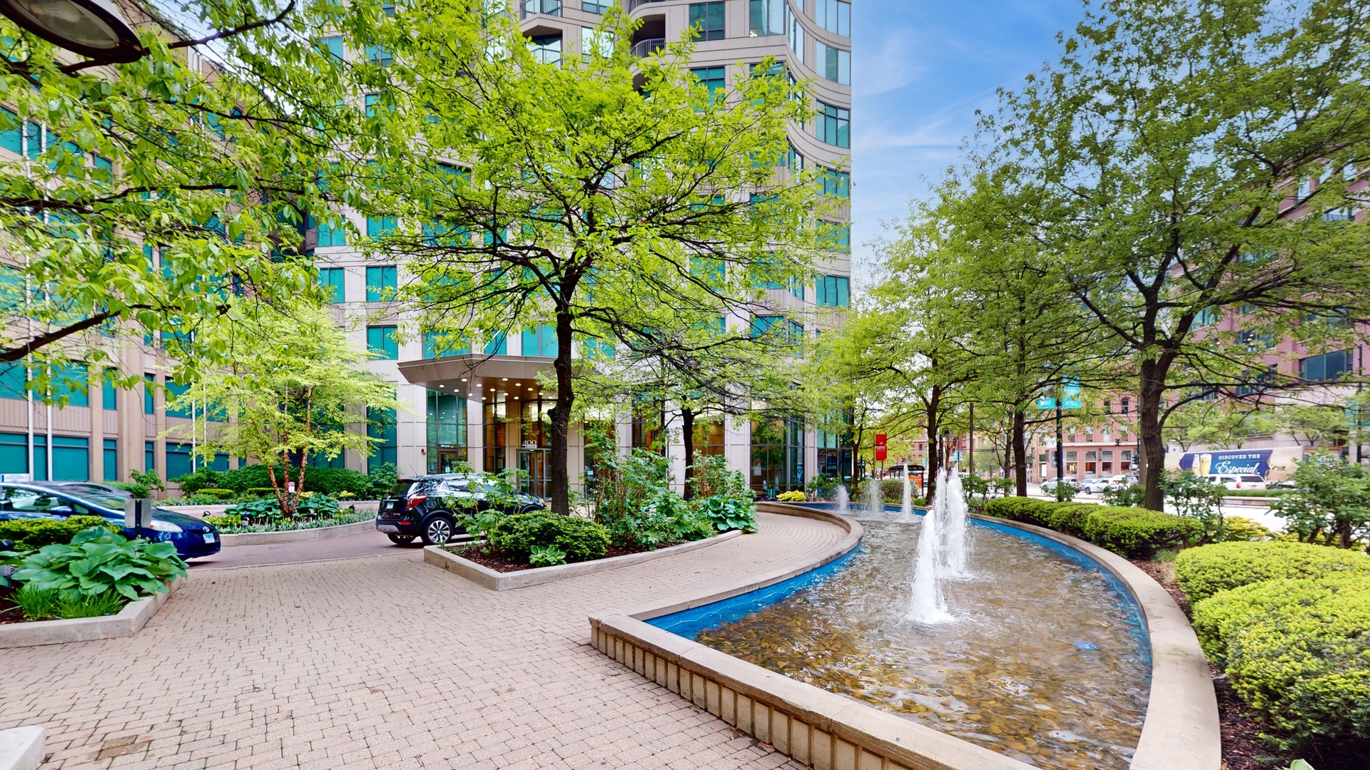 400 N LaSalle Street Unit: 1202