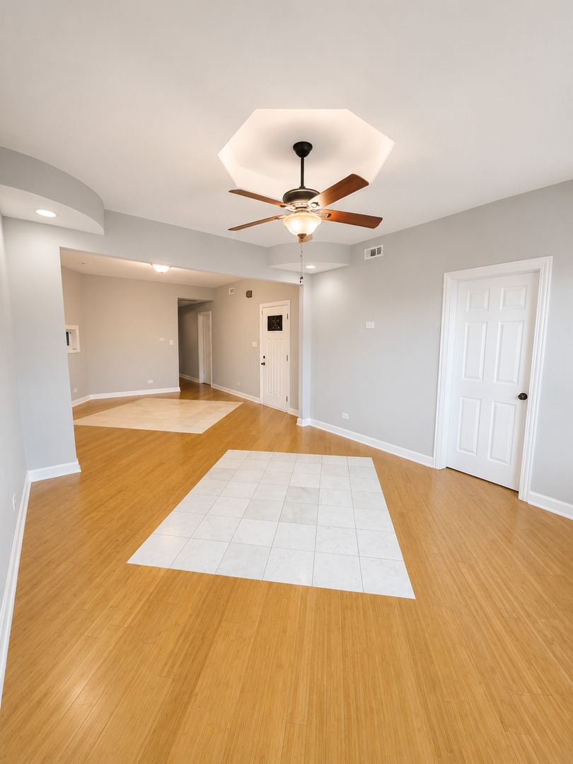 1922 W 47th Street Unit: 2