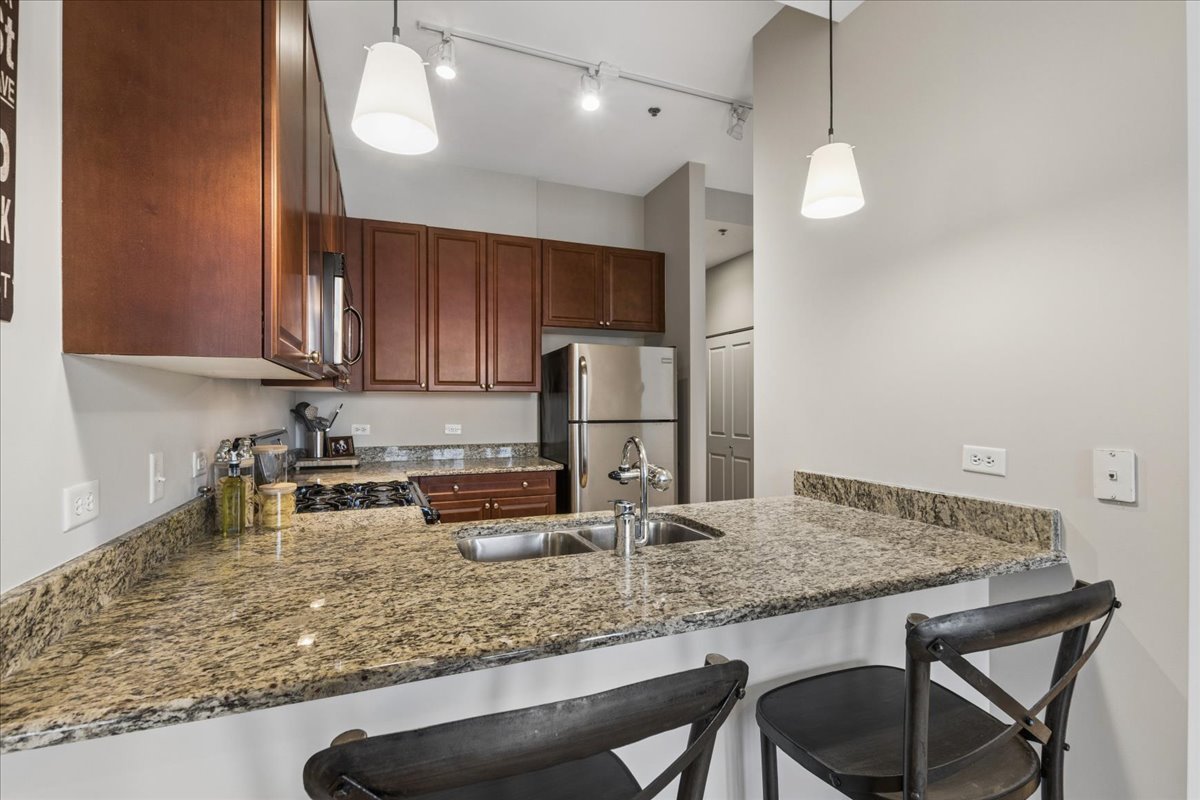 1400 S Michigan Avenue Unit: 2505