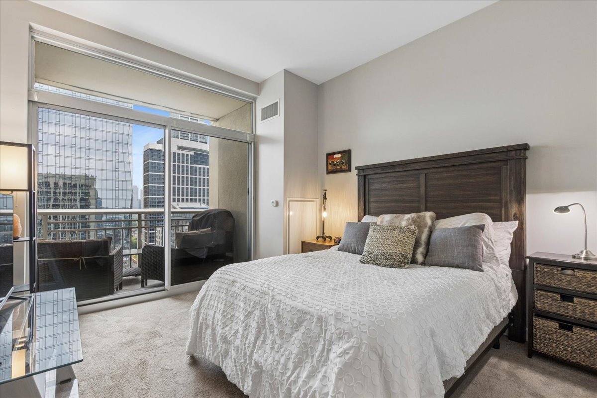 1400 S Michigan Avenue Unit: 2505