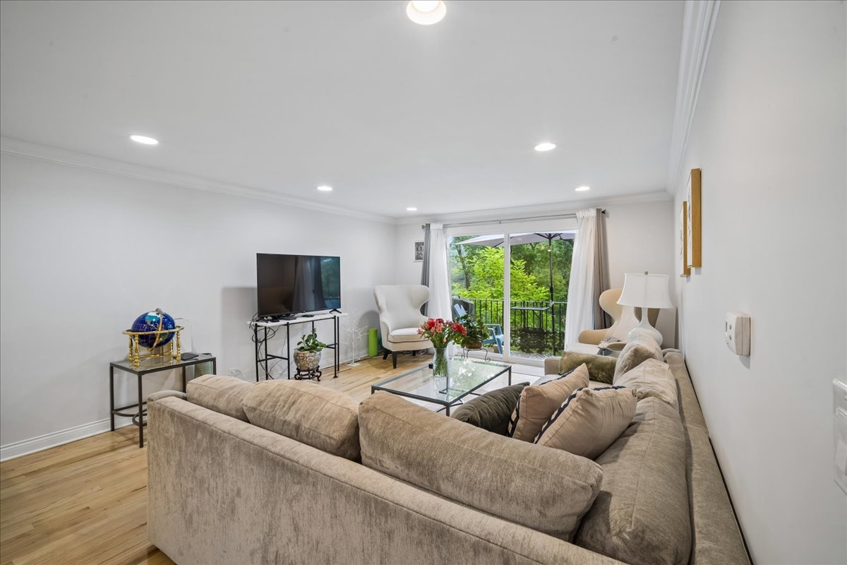 1220 Park Avenue W Unit: 132