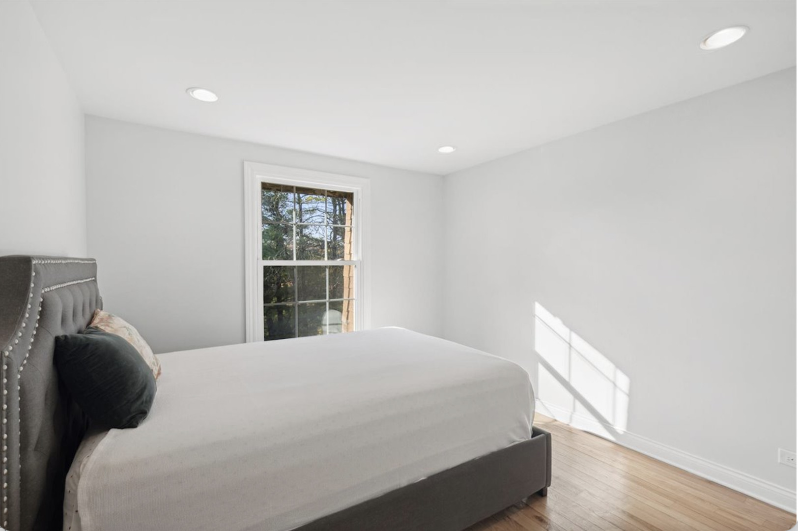 1220 Park Avenue W Unit: 132