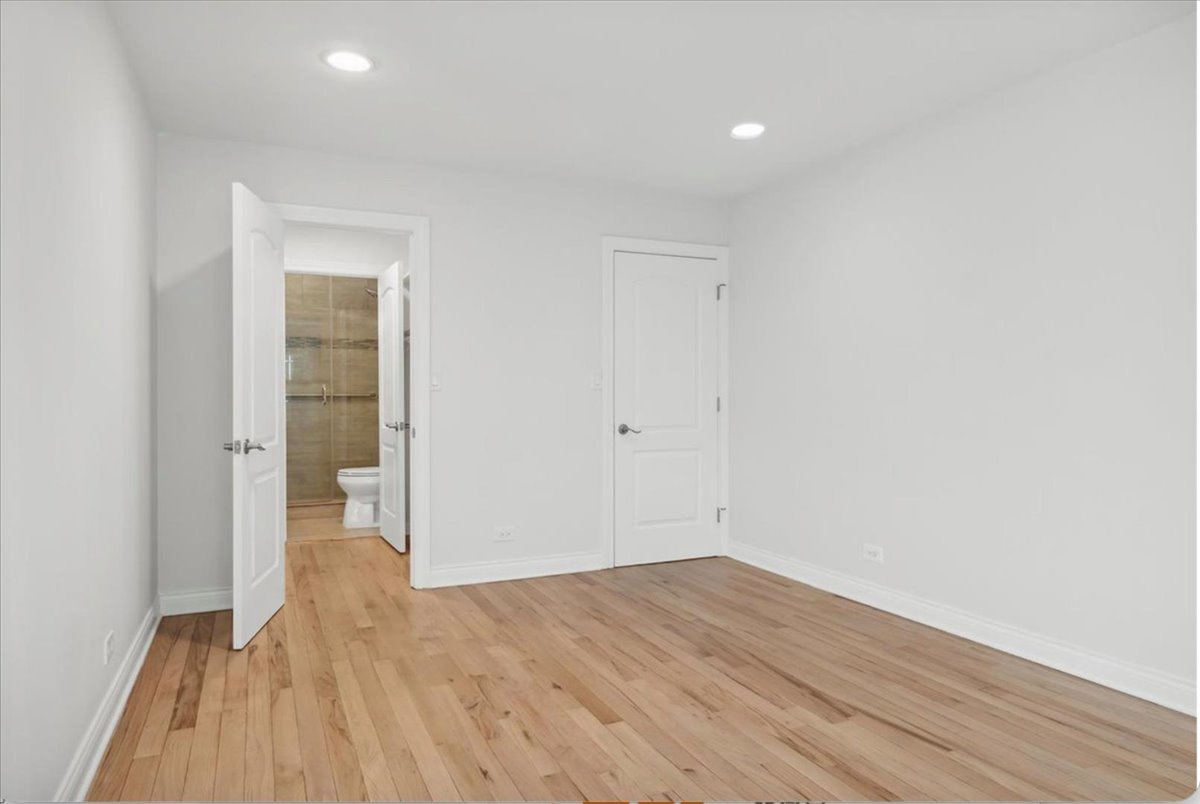 1220 Park Avenue W Unit: 132