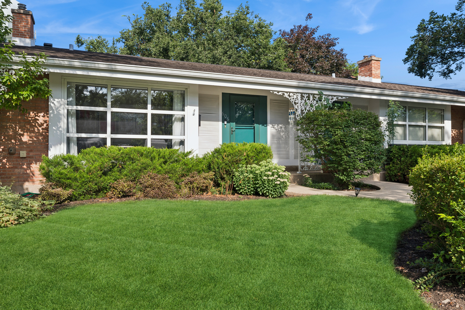 606 Carriage Hill Drive
