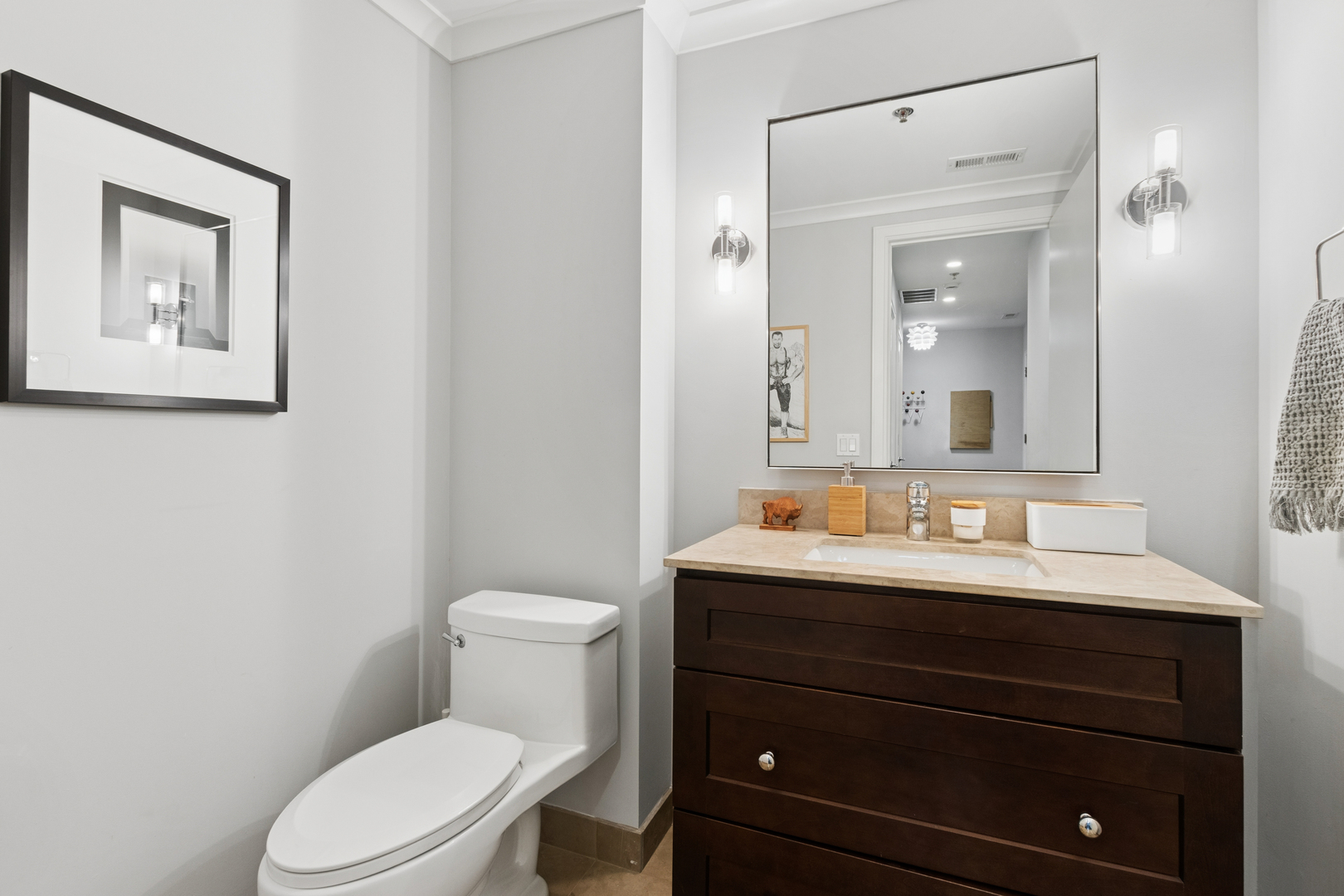 1600 S Jefferson Street Unit: 403