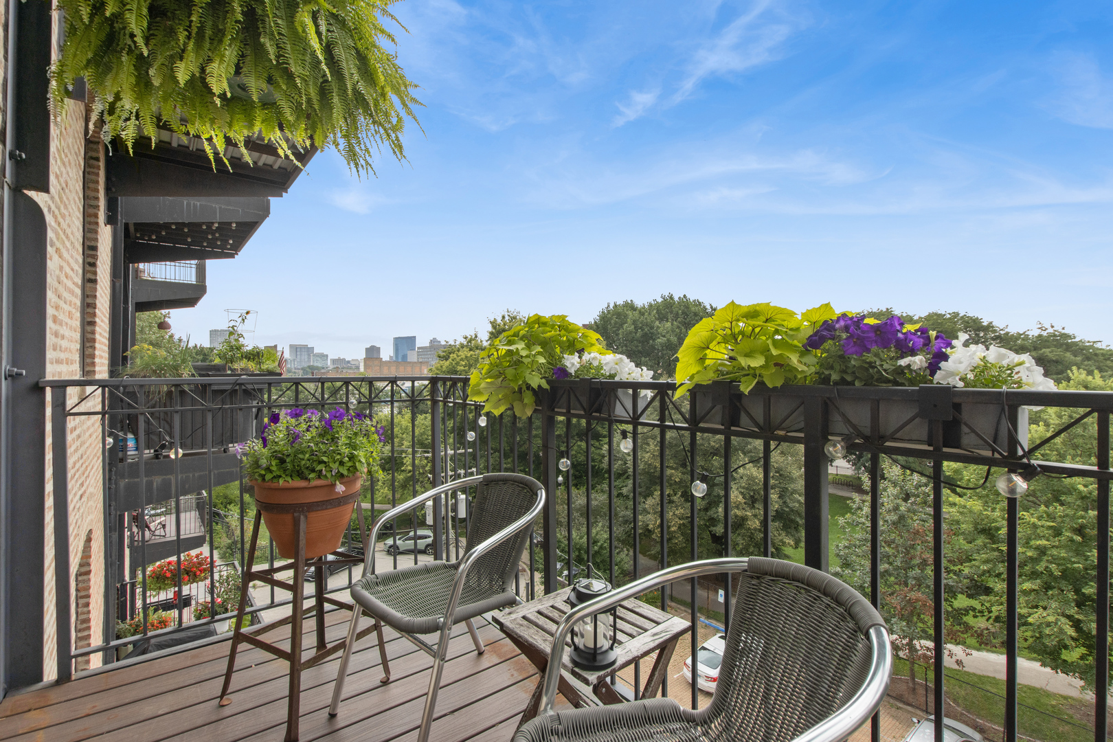1600 S Jefferson Street Unit: 403