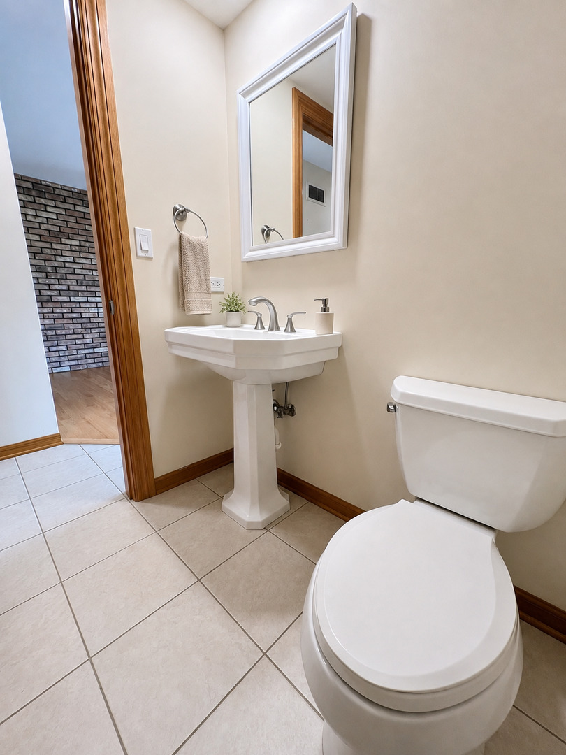 1988 Green Bay Road Unit: 1