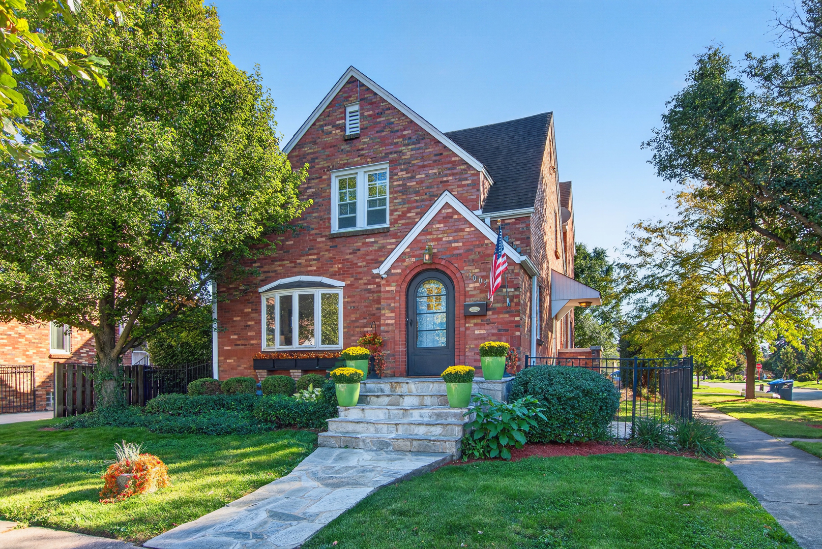 1005 Woodlawn Avenue