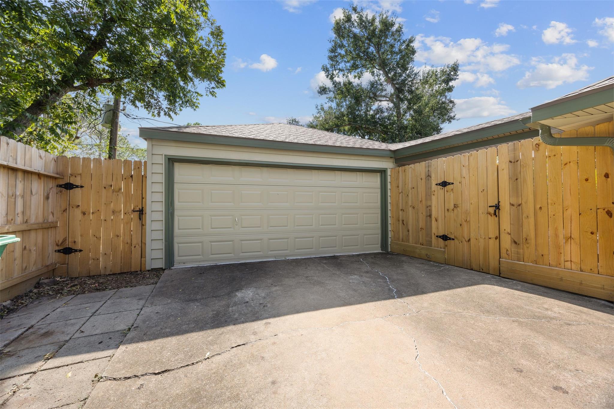2306 Lexford Lane