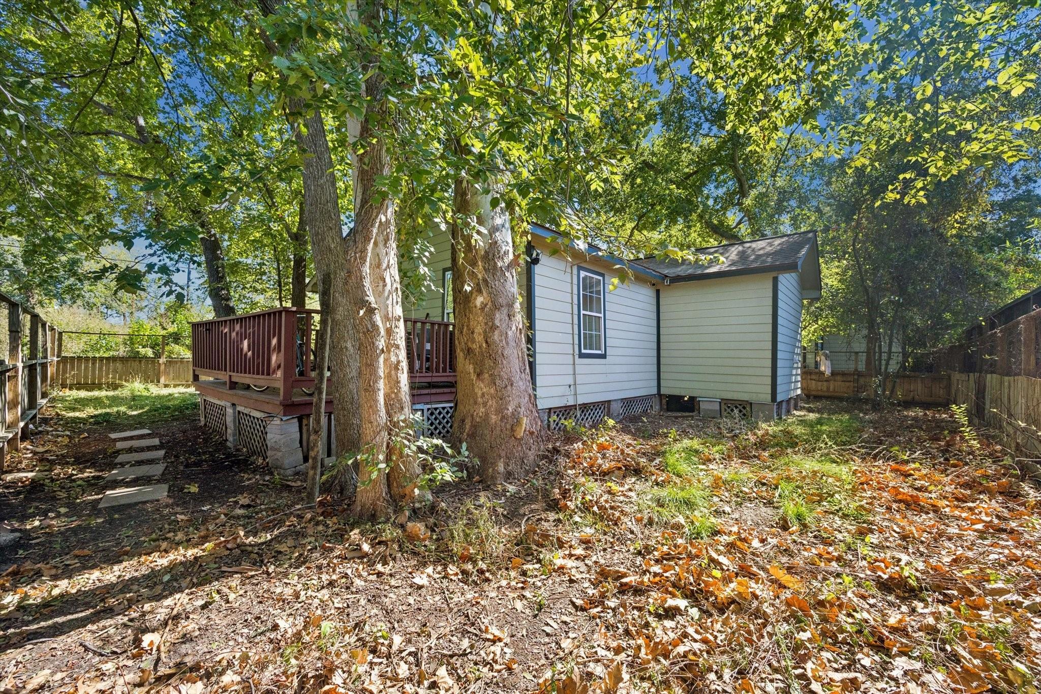 1218 & 1216 Paul Quinn Street