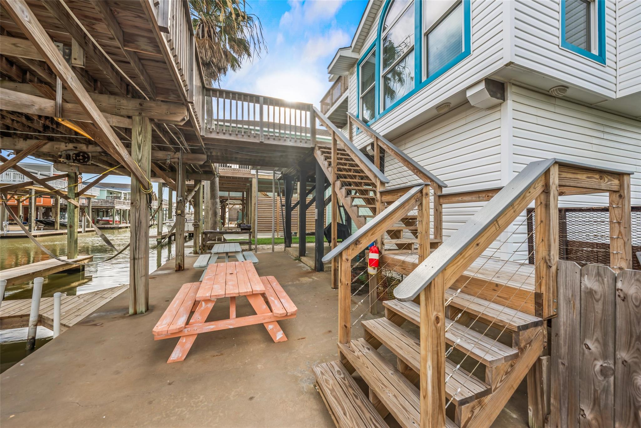 313 Schooner Drive
